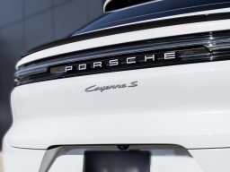 Porsche Cayenne S Coupe AWD 2026