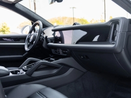 Porsche Cayenne S Coupe AWD 2026