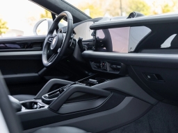 Porsche Cayenne S Coupe AWD 2026