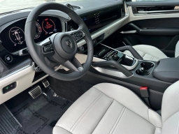 Porsche Cayenne Turbo E-Hybrid Coupe AWD 2026