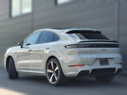 Porsche Cayenne Turbo E-Hybrid Coupe AWD 2025