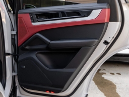 Porsche Cayenne S E-Hybrid Coupe AWD 2026