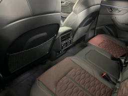 Audi RS Q8 performance quattro 2026