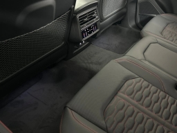 Audi RS Q8 performance quattro 2026