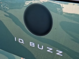 Volkswagen ID. Buzz 1st Edition 4MOTION w/Two-Tone 2025