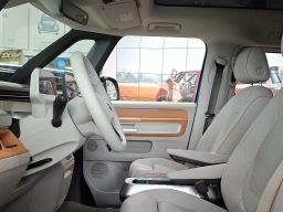 Volkswagen ID. Buzz 1st Edition 4MOTION w/Two-Tone 2025