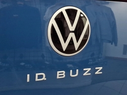 Volkswagen ID. Buzz 1st Edition 4MOTION w/Two-Tone 2025