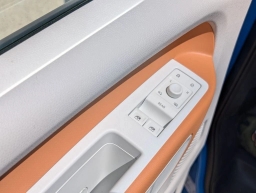 Volkswagen ID. Buzz 1st Edition 4MOTION w/Two-Tone 2025