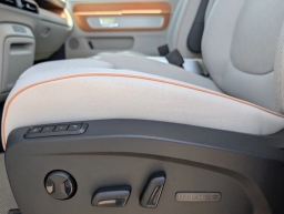 Volkswagen ID. Buzz 1st Edition 4MOTION w/Two-Tone 2025