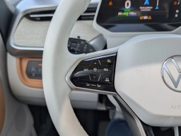 Volkswagen ID. Buzz 1st Edition 4MOTION w/Two-Tone 2025