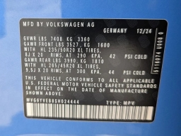 Volkswagen ID. Buzz 1st Edition 4MOTION w/Two-Tone 2025