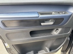 Volkswagen ID. Buzz Pro S RWD w/Two-Tone 2025