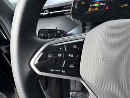 Volkswagen ID. Buzz Pro S RWD w/Two-Tone 2025