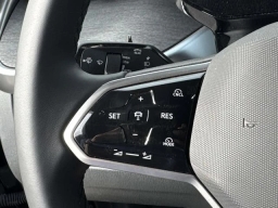 Volkswagen ID. Buzz Pro S RWD w/Two-Tone 2025