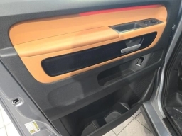 Volkswagen ID. Buzz Pro S RWD w/Two-Tone 2025