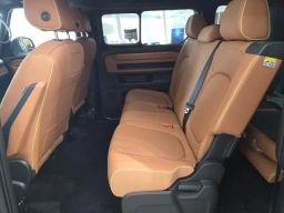 Volkswagen ID. Buzz Pro S RWD w/Two-Tone 2025