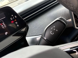 Volkswagen ID. Buzz Pro S Plus 4MOTION 2025