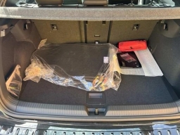 Volkswagen Golf GTI SE 2.0T DSG 2025