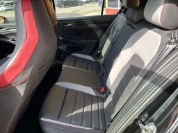 Volkswagen Golf GTI SE 2.0T DSG 2025