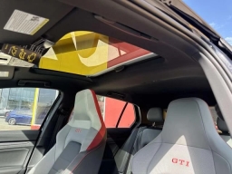 Volkswagen Golf GTI SE 2.0T DSG 2025