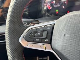 Volkswagen Golf GTI SE 2.0T DSG 2025