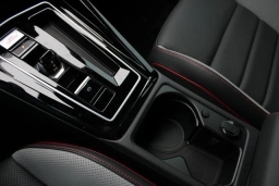 Volkswagen Golf GTI SE 2.0T DSG 2026