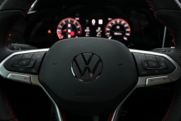 Volkswagen Golf GTI SE 2.0T DSG 2026