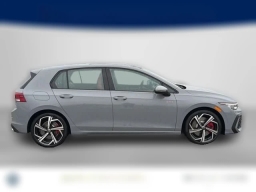 Volkswagen Golf GTI SE 2.0T DSG 2026