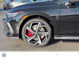 Volkswagen Golf GTI SE 2.0T DSG 2026