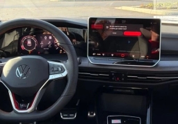 Volkswagen Golf GTI SE 2.0T DSG 2026