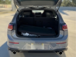 Volkswagen Golf GTI SE 2.0T DSG 2026