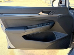 Volkswagen Golf GTI SE 2.0T DSG 2026