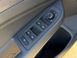 Volkswagen Golf GTI SE 2.0T DSG 2026