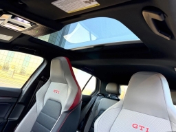 Volkswagen Golf GTI SE 2.0T DSG 2026