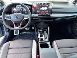 Volkswagen Golf GTI SE 2.0T DSG 2026