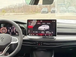 Volkswagen Golf GTI SE 2.0T DSG 2026