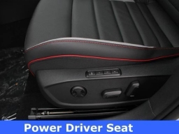 Volkswagen Golf GTI SE 2.0T DSG 2026