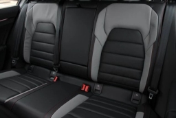 Volkswagen Golf GTI SE 2.0T DSG 2026