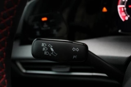 Volkswagen Golf GTI SE 2.0T DSG 2026