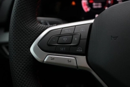 Volkswagen Golf GTI SE 2.0T DSG 2026