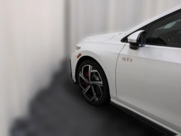 Volkswagen Golf GTI SE 2.0T DSG 2026