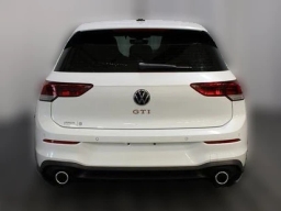 Volkswagen Golf GTI SE 2.0T DSG 2026