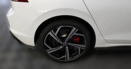 Volkswagen Golf GTI SE 2.0T DSG 2026