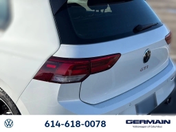 Volkswagen Golf GTI S 2.0T DSG 2026