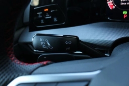 Volkswagen Golf GTI S 2.0T DSG 2026