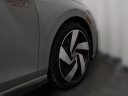 Volkswagen Golf GTI S 2.0T DSG 2026