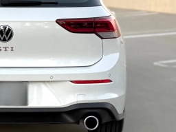 Volkswagen Golf GTI S 2.0T DSG 2026