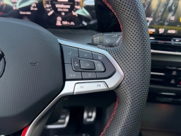 Volkswagen Golf GTI S 2.0T DSG 2026