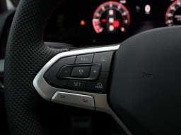 Volkswagen Golf GTI SE 2.0T DSG 2026