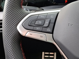 Volkswagen Golf GTI SE 2.0T DSG 2026